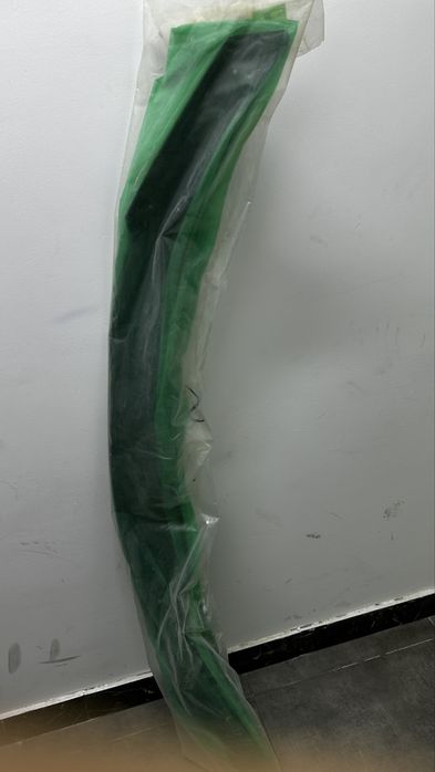 Продам переднее крыло на камри 55