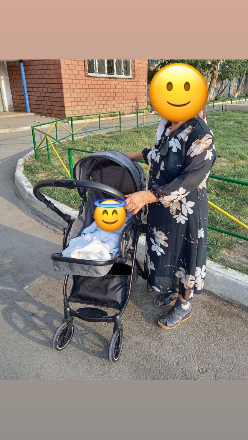 Продам коляску в отличном состояние