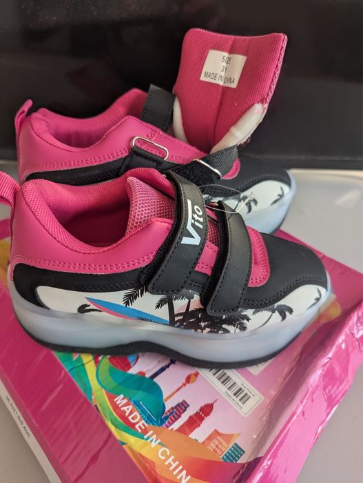 Adidasi cu role pentru fete