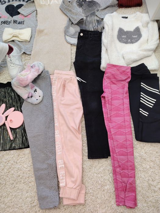 Lot hainute fetita 8-9ani