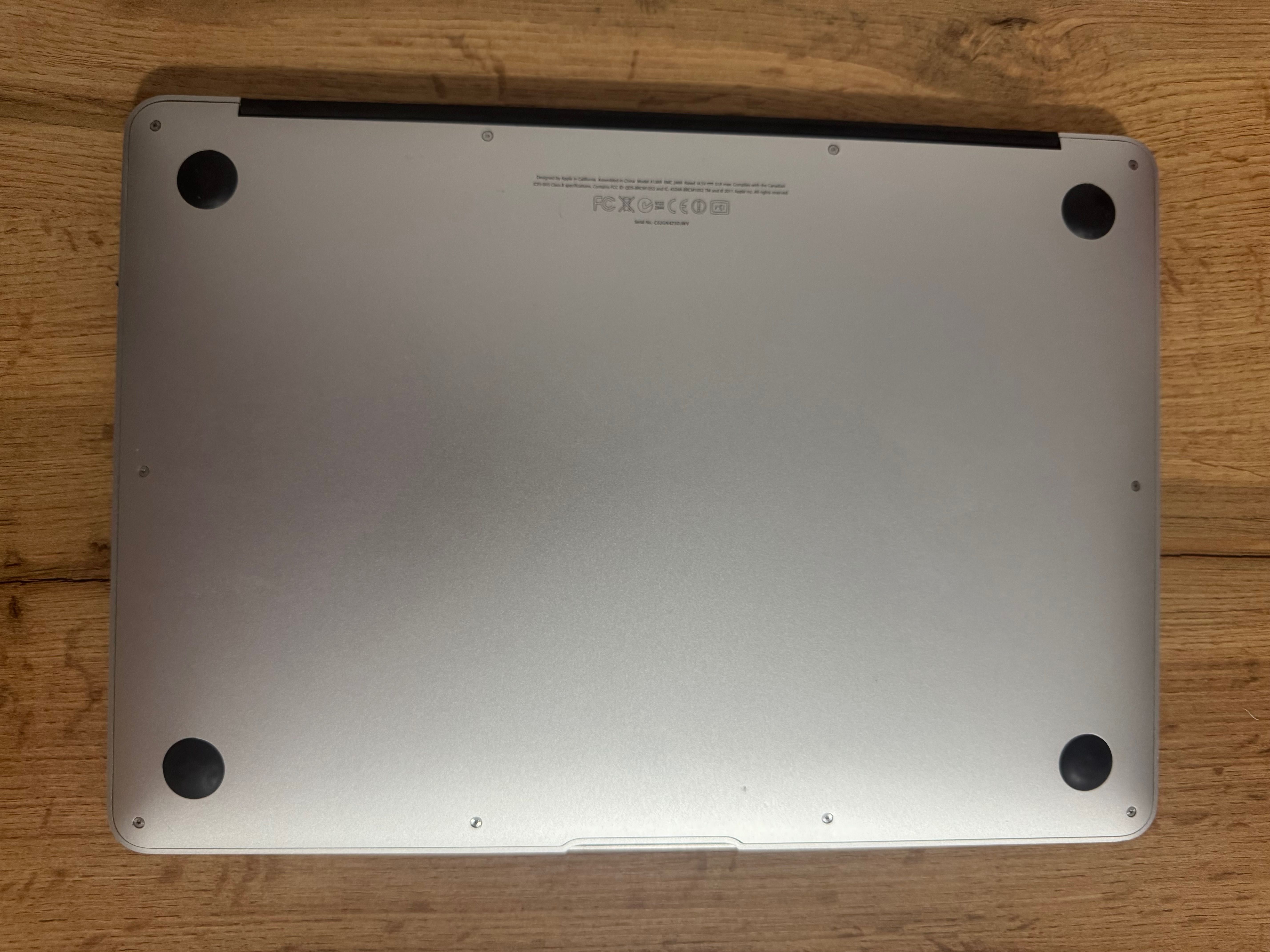 MacBook Air i5   13 inch macOS Big Sur