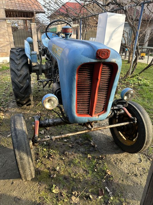 Tractor Landini R3000