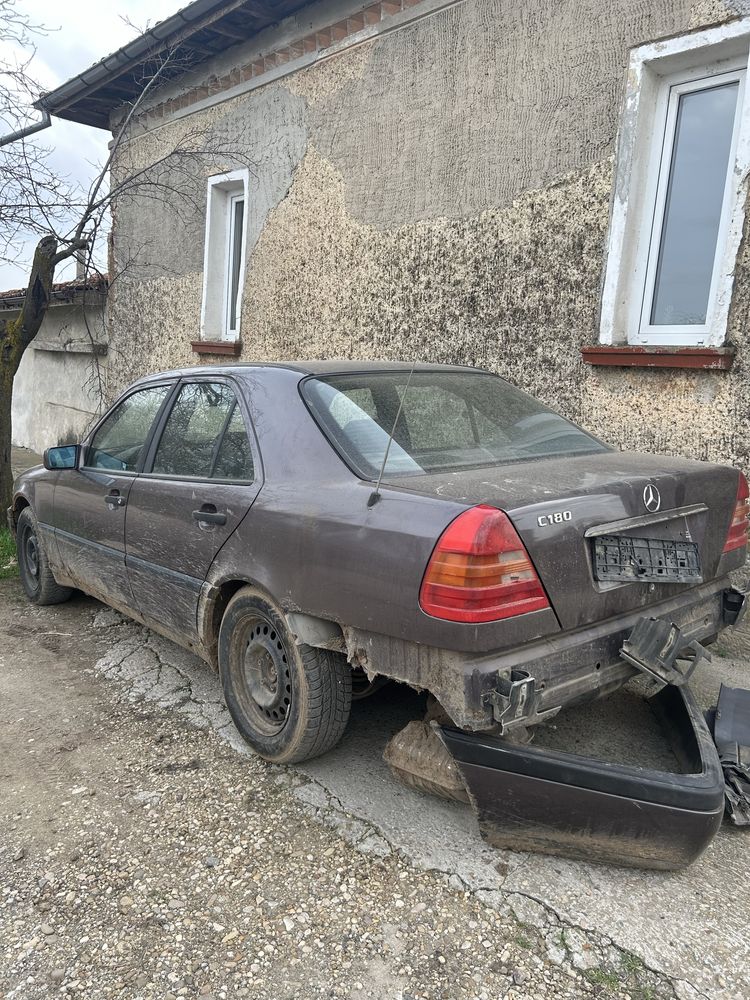На части c180 мерцедес