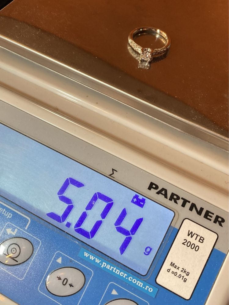 Inel aur alb 18kt.cu diamante 0.60ct