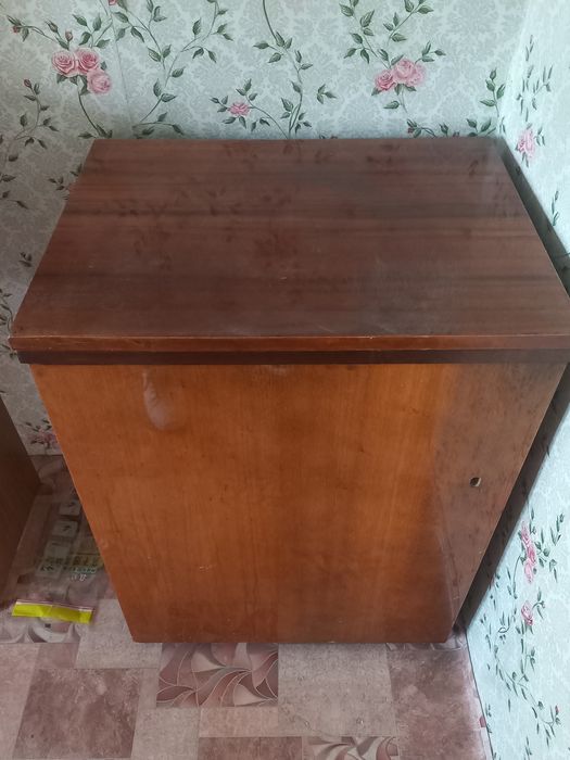 Швейная машина ножные, хорошего качества.