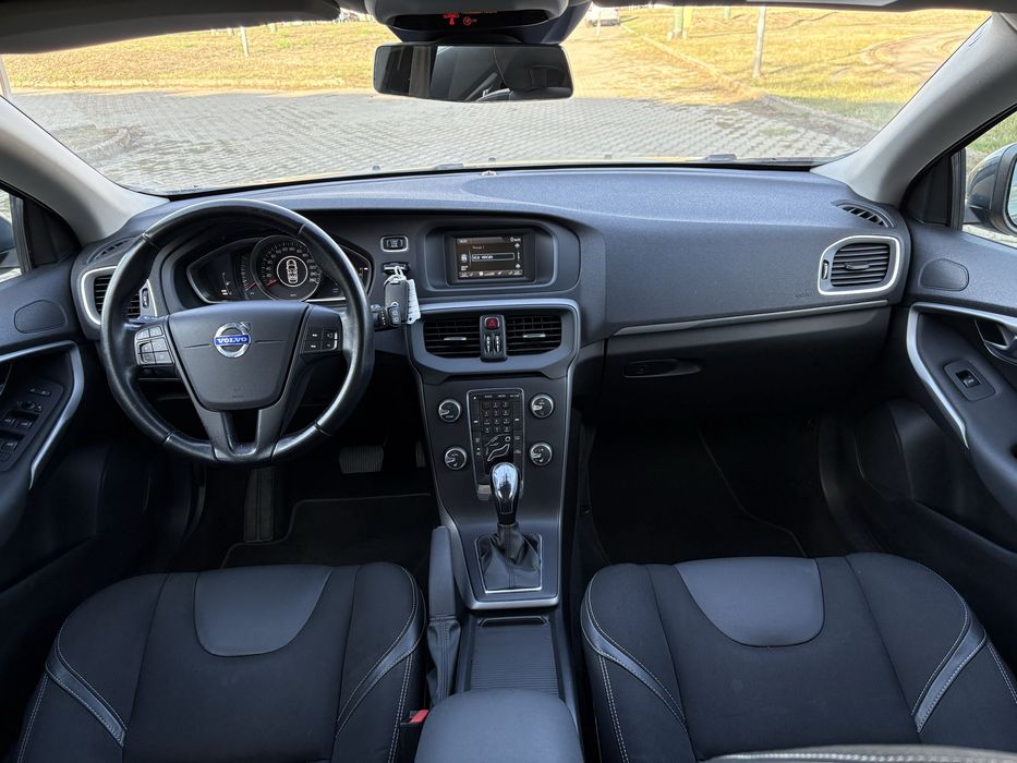 Volvo V40, automat, 2013, euro 5, 1.6 diesel