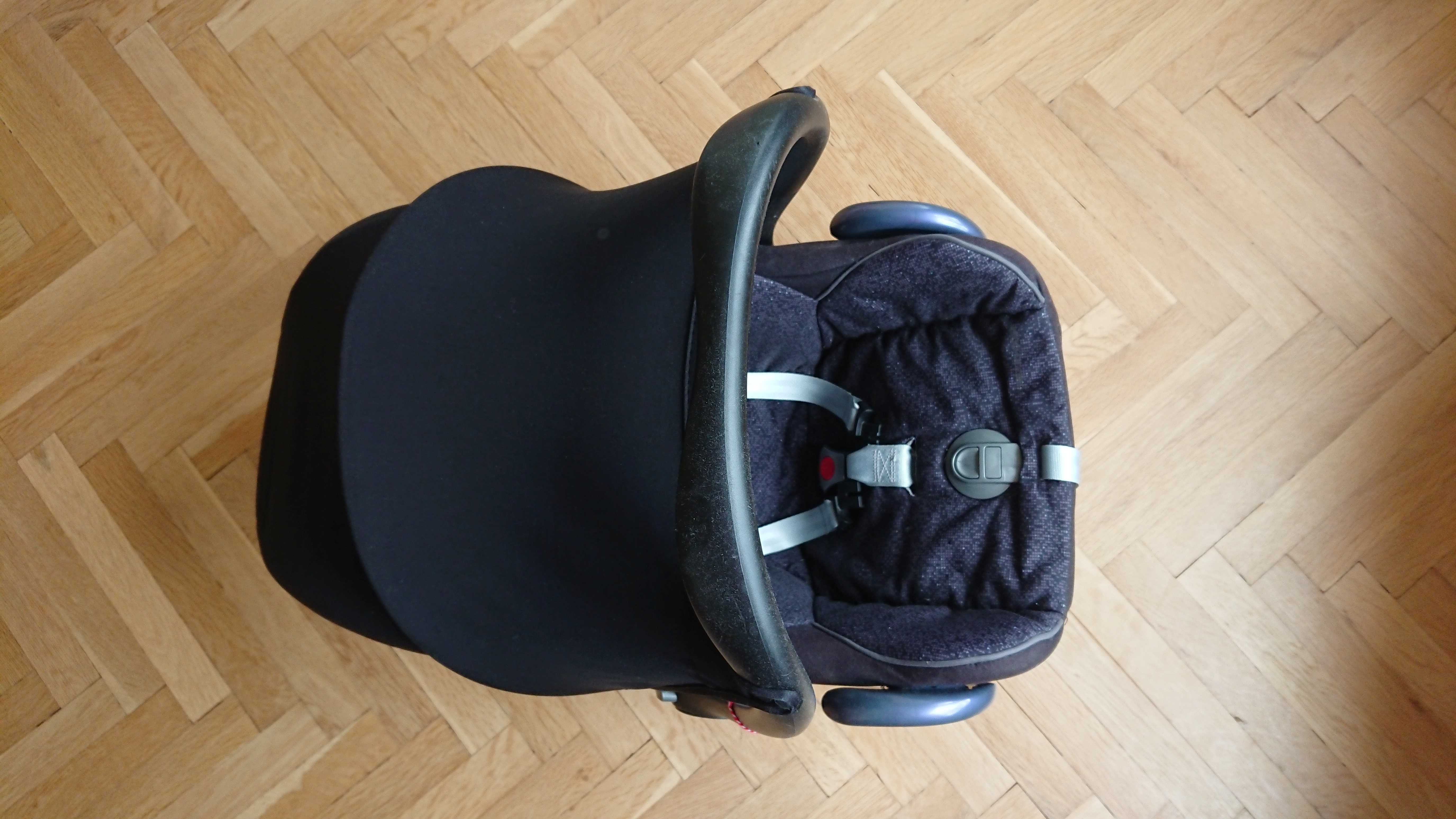 Детско бебешко столче Maxi Cosi Cabrio Fix 0-13кг