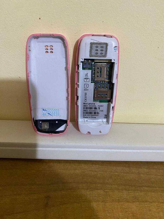 Мини детски телефон – розов, работещ, със SIM – идеален за деца