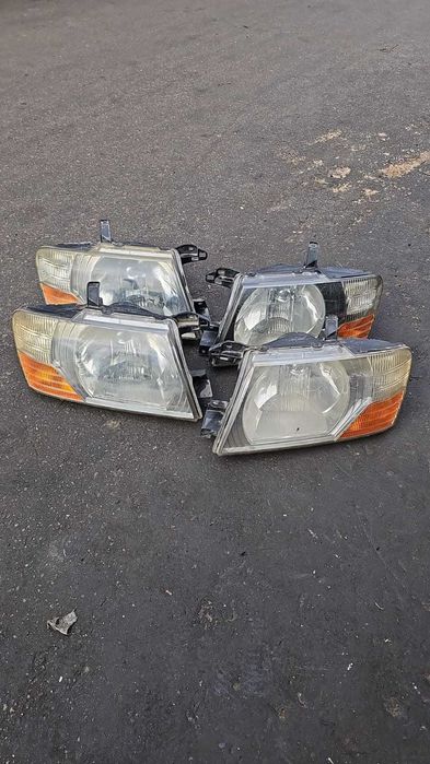 Фары на Mitsubishi Pajero бегемот