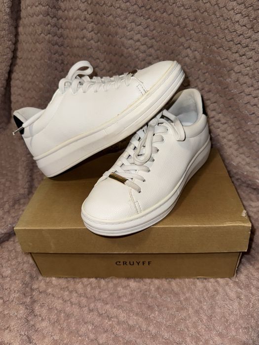 Дамски маратонки Cruyff