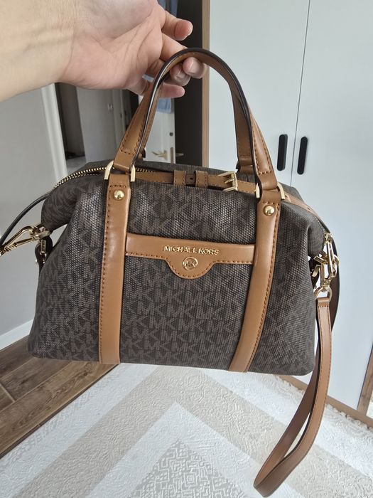 Продам кожанные сумочки оригинал