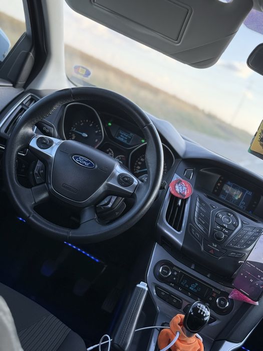 Vând Ford Focus MK3