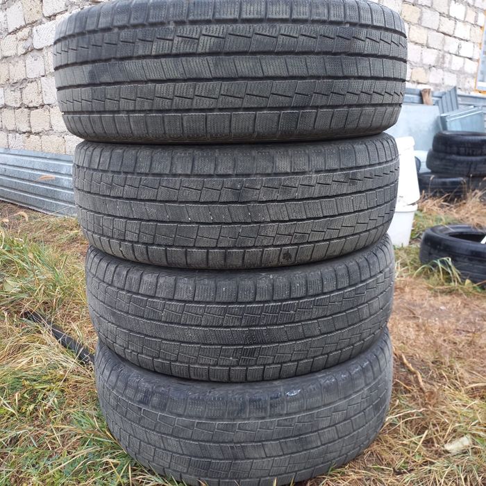Продам шины в отличном состоянии