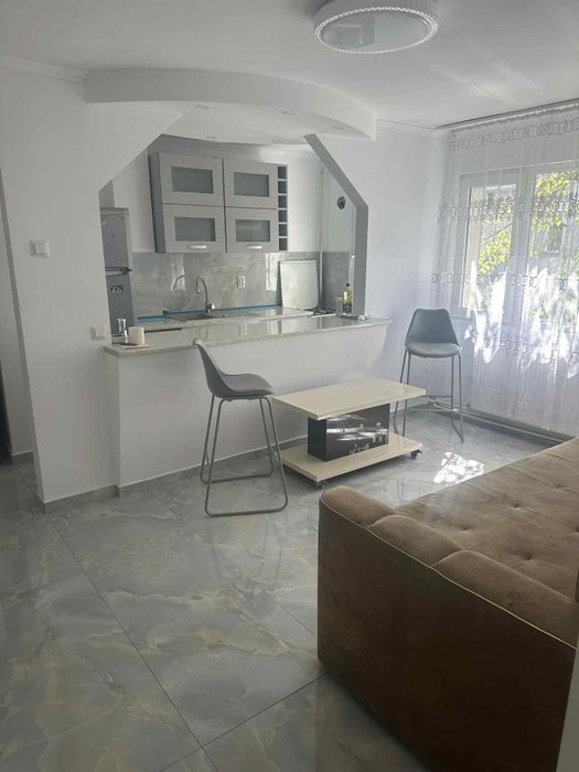 Vand apartament 4 camere