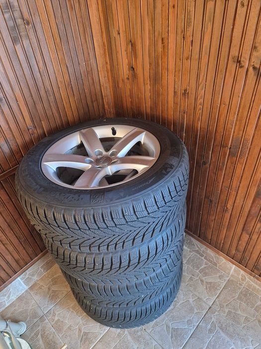 Комплект гуми с джанти 235/55/17