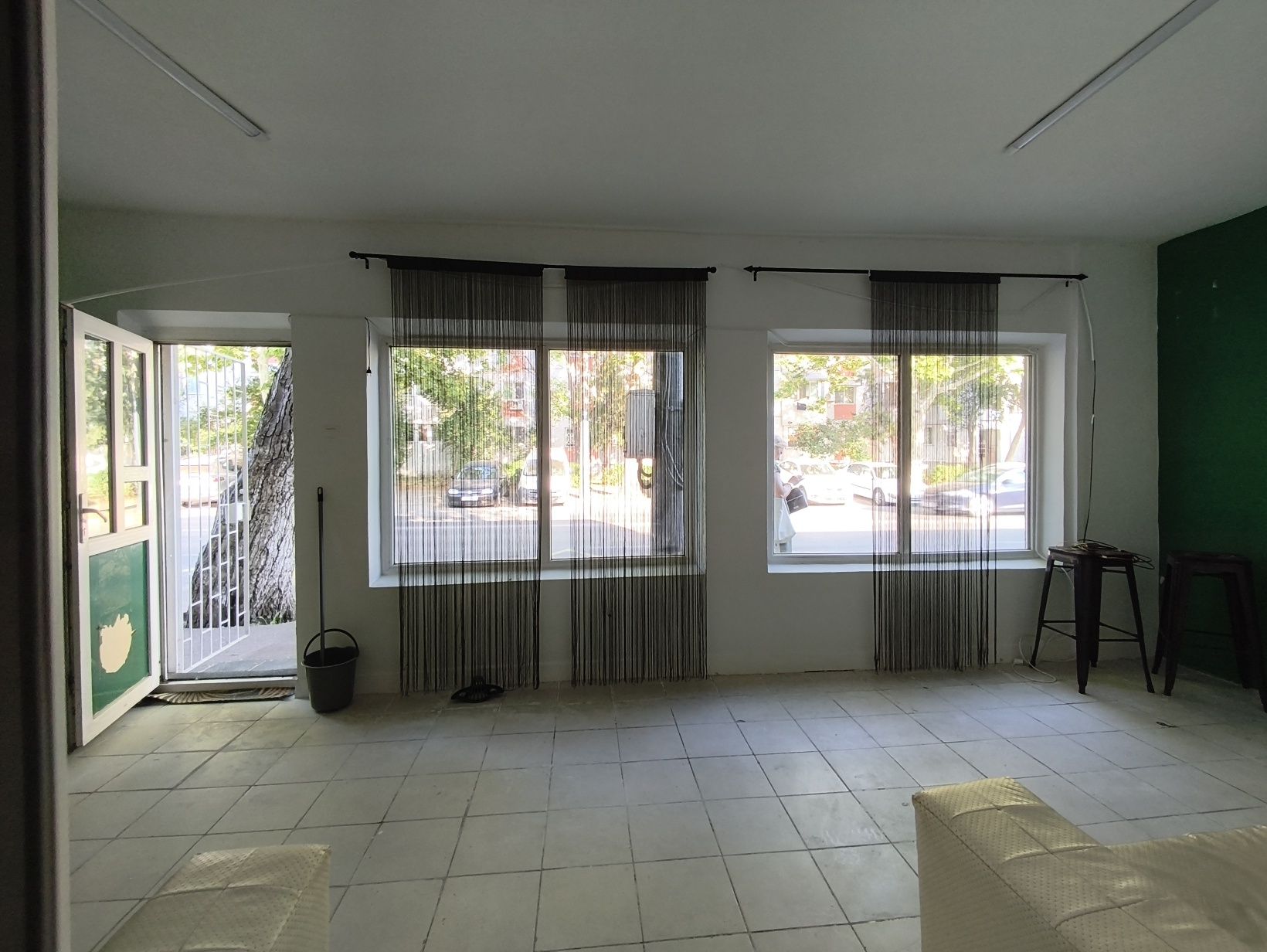 Spatii comerciale/birouri cu impact stradal