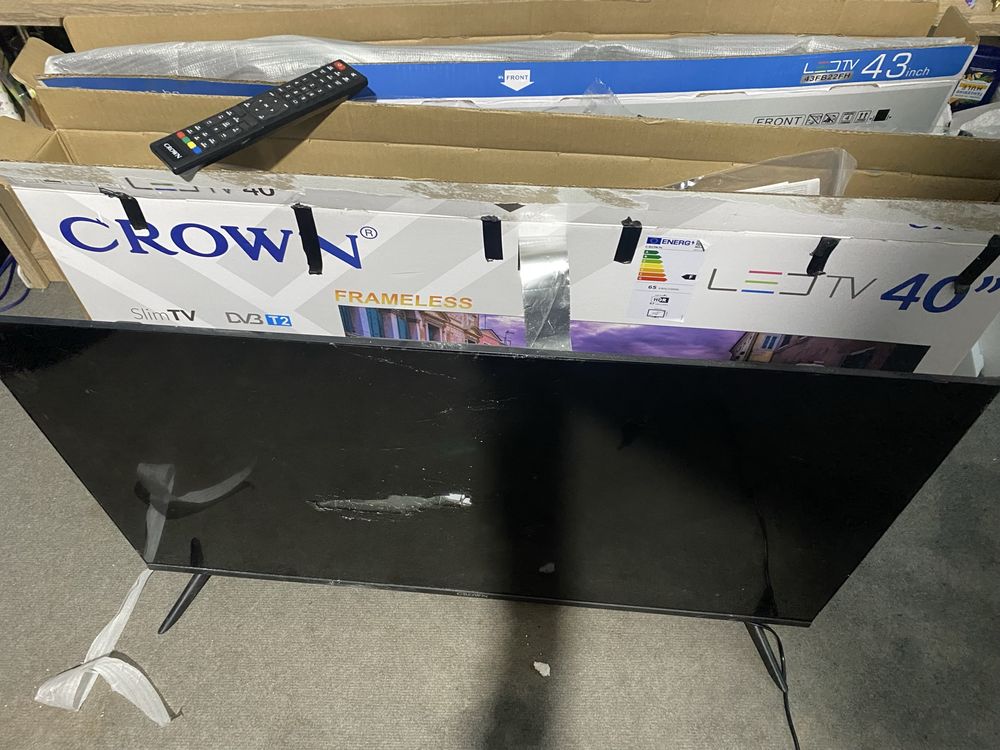 Телевизори Crown за части със гаранции са и дистанционни