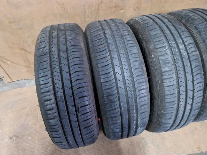 4 Starmaxx R15 185/65/ 
летни гуми DOT2922