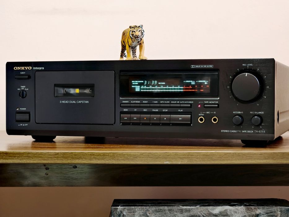 Onkyo Integra TA-6711. Deck de calibru. 3 head, cap serie. Preț fix !