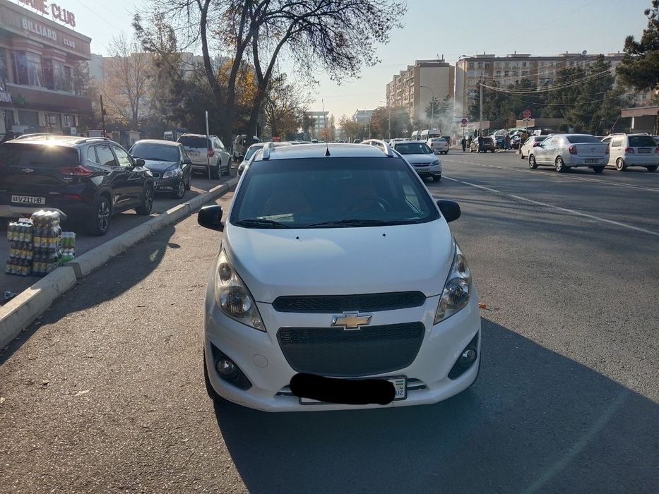 Spark avtomobil 2013