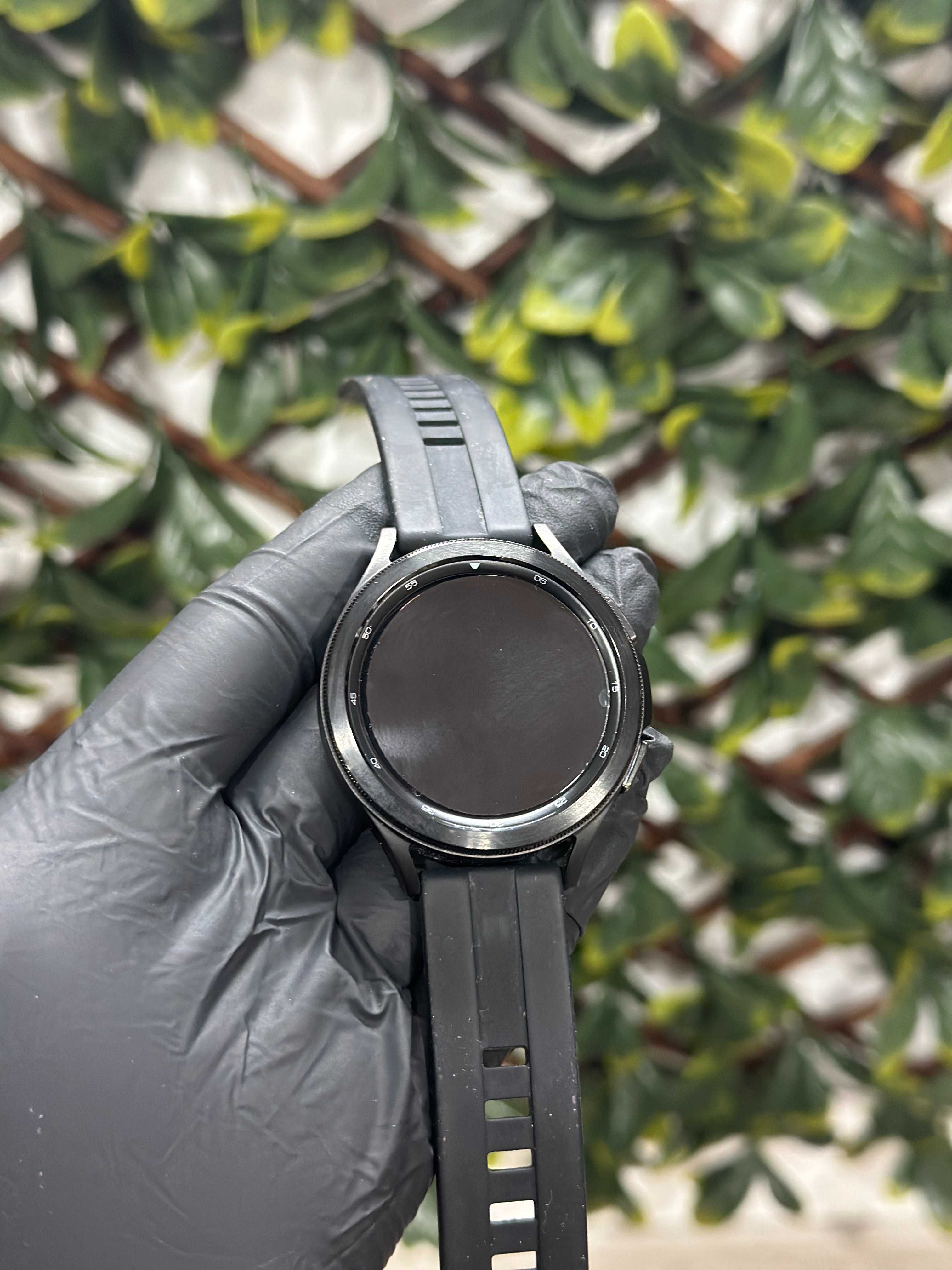 Smartwatch Samsung Watch 4 - 42mm / 46mm  - 0 Cicluri - Noi