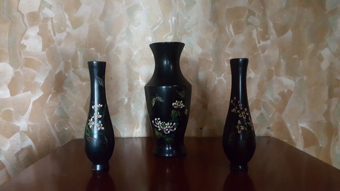 Продам декоративные деревянные вазы.