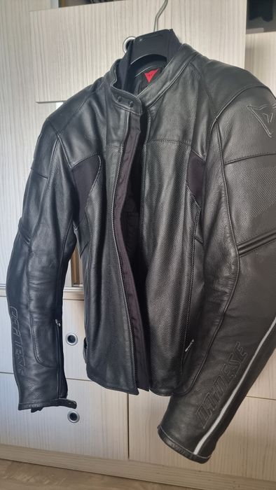 Geaca moto din piele perforata Dainese mărimea 54
