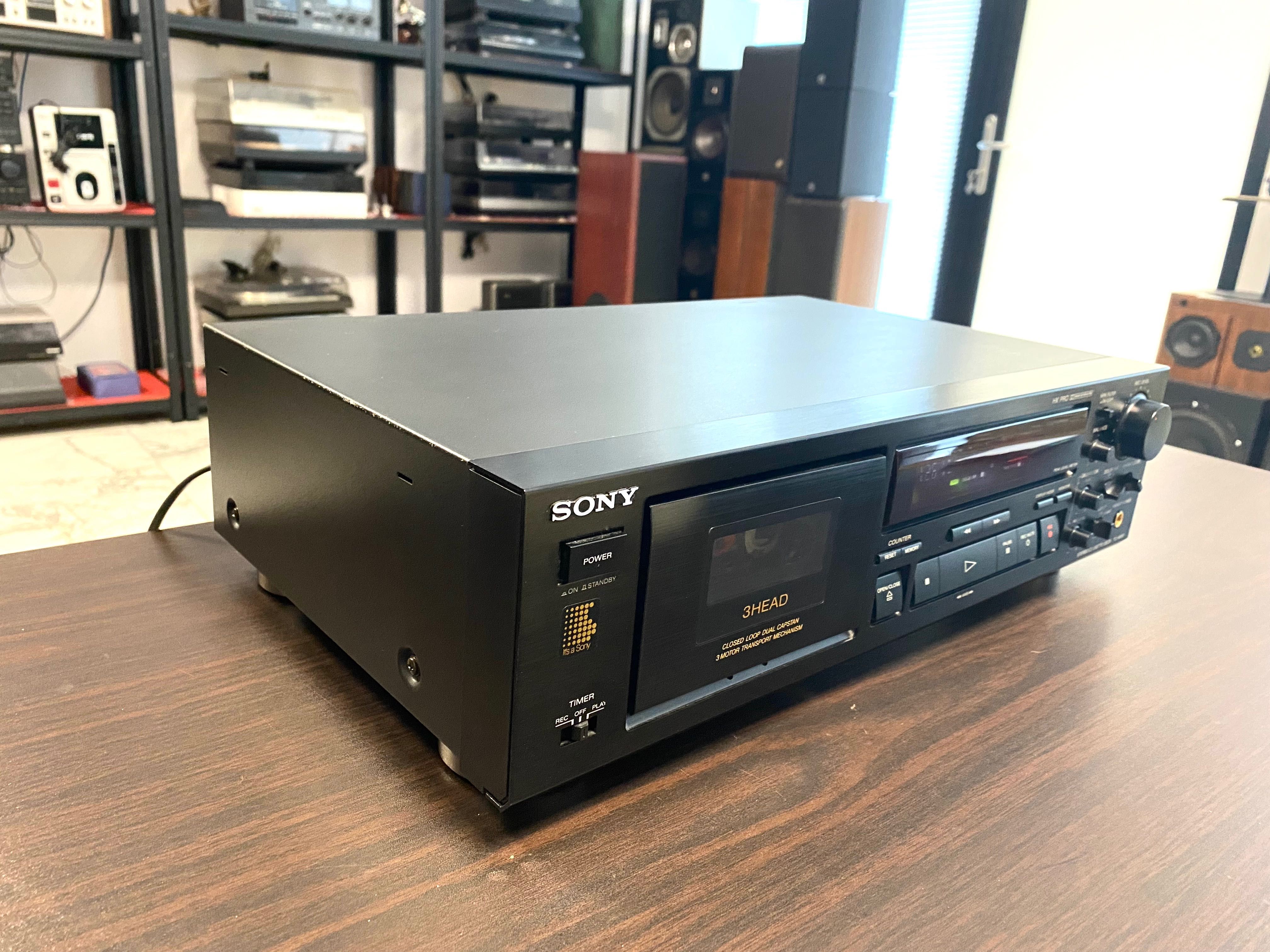 Триглав касетен дек Sony