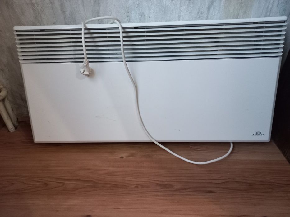 AIRELEC стенен конвектор 2000 W