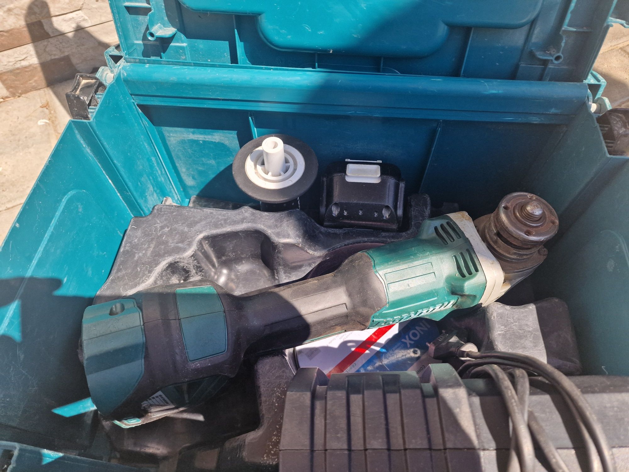 ъглошлайф MAKITA DGA511