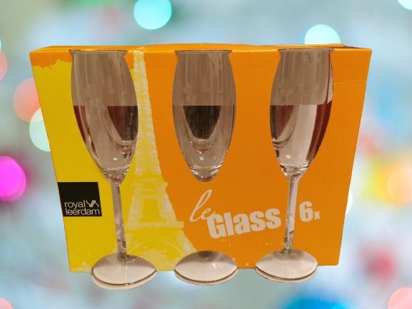 Классические фужеры для шампанского