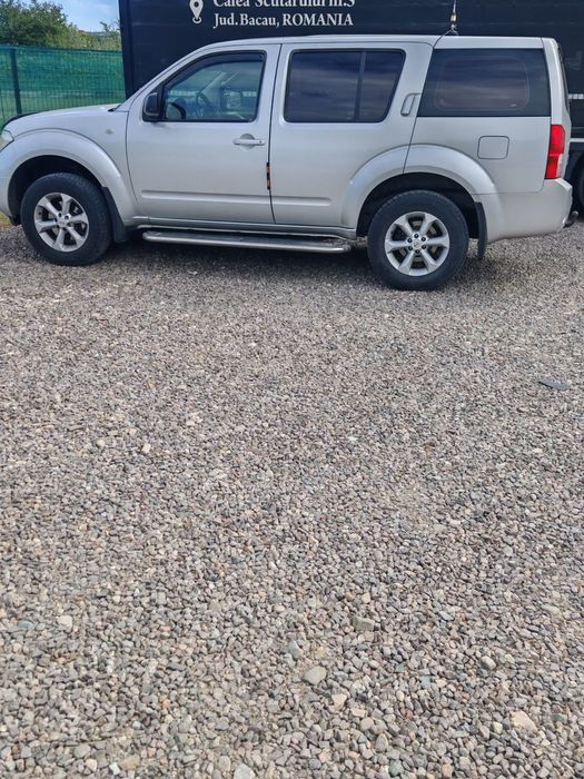 Nissan Pathfinder Primul proprietar in Romania, revizie uleiuri și filtre recent facute