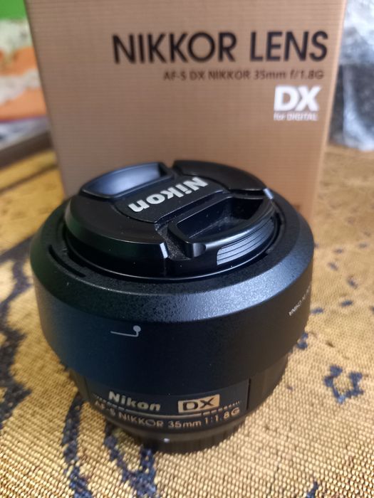 Aparat foto Nikon D7100 si 18-140mm & 35mm