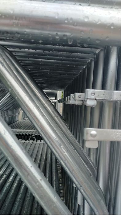 Schela zincata metalica , schele , podina , platforma , bare , italia