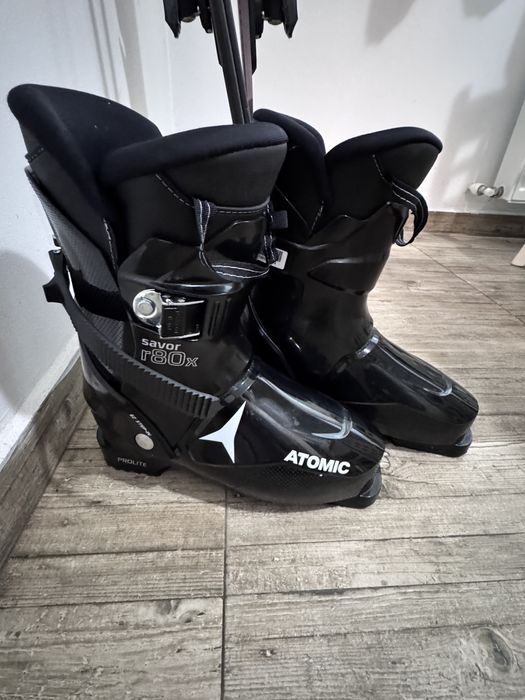 Vand skiuri Head, clapari Atomic si bete ski