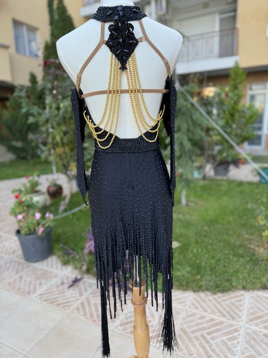 Рокля за спортни танци