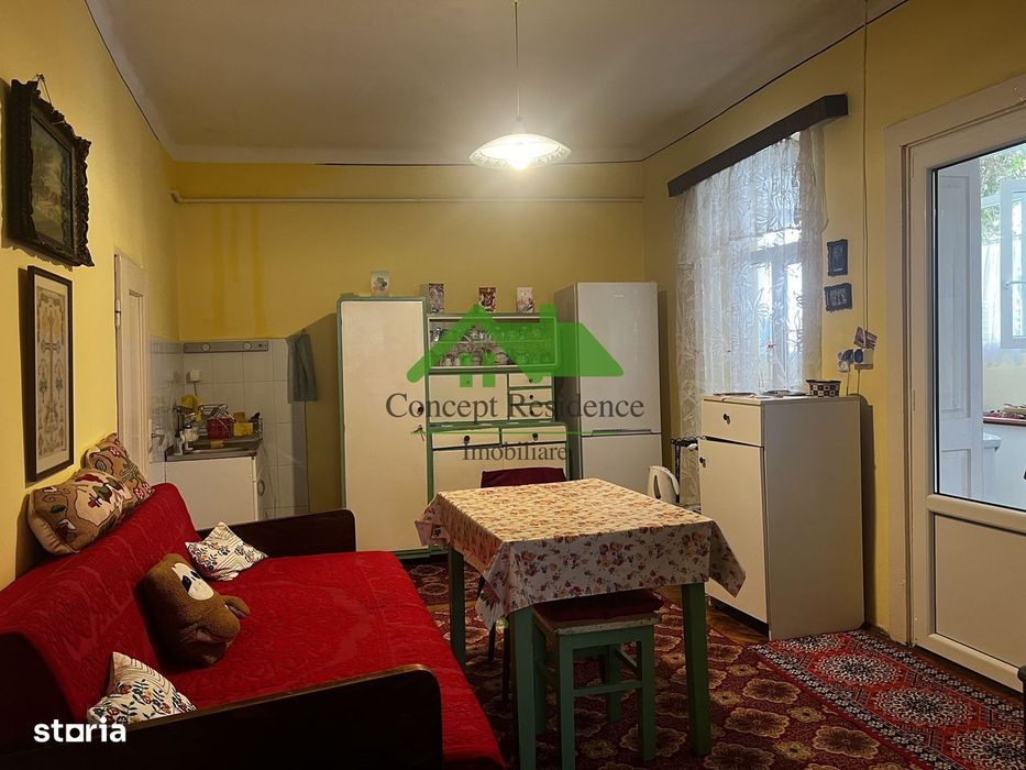 Pachet 2 locuințe Centru Vechi: Ap. 2 cam + Garsonieră, curte