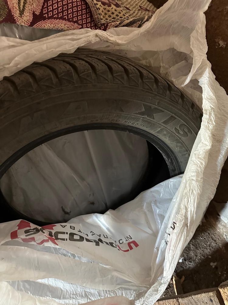 Продам зимние шины, 4 штуки