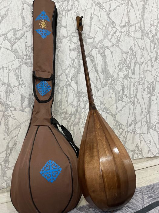 Домбыра сатылады