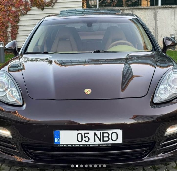 Vând Porsche panamera