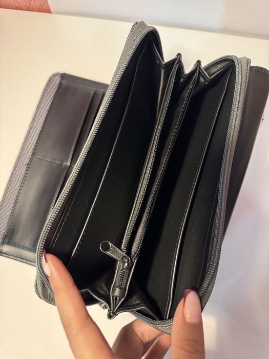 Portofel foarte incapator si compartimentat, Cerruti 1881