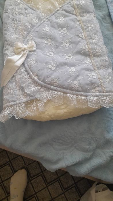 Конверт и вещи  на мальчика