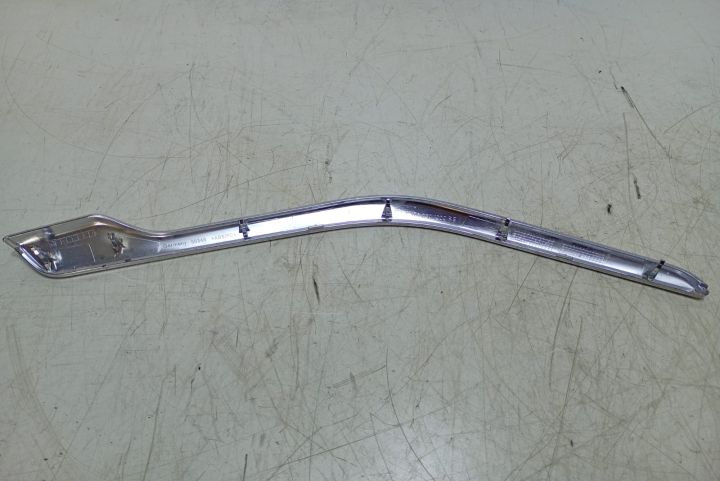 Trim Ornament crom usa dreapta spate A1767301222RE Mercedes-Benz A-Cl