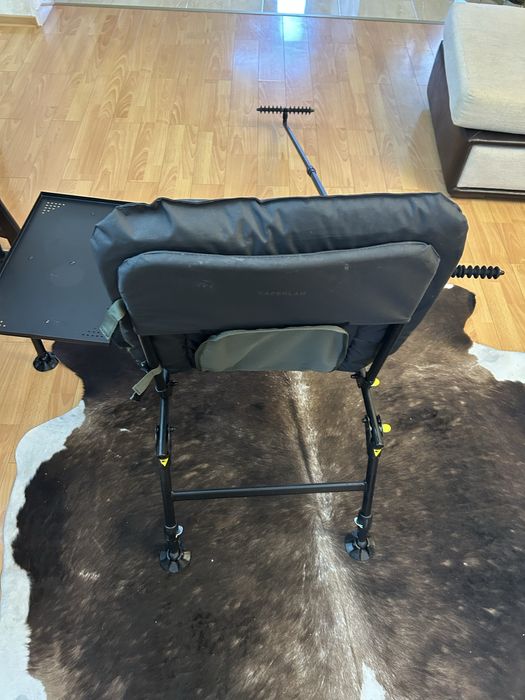 Scaun caprelan feeder