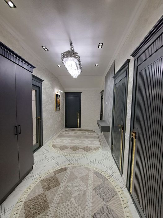 3 xonali kvartira sotiladi arzon narxda