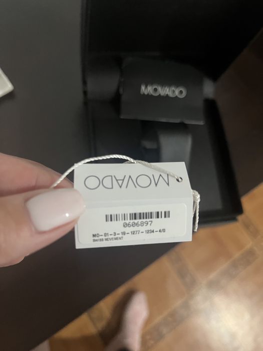 Часовник Movado оригинален
