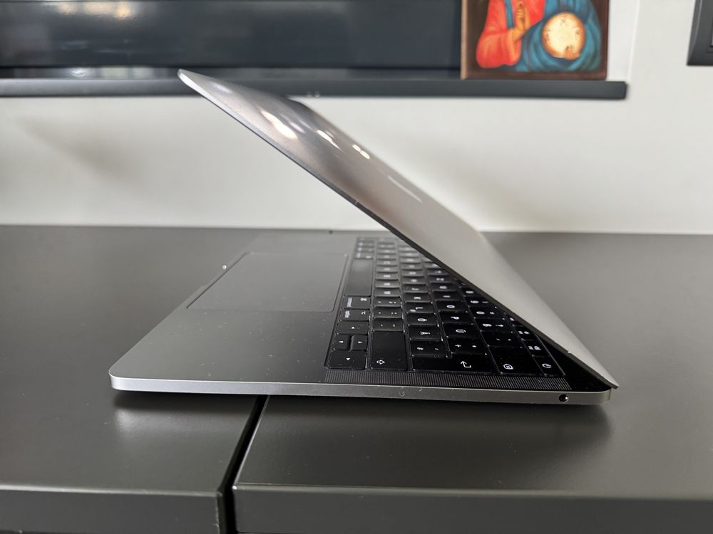 Apple Macbook Pro 13.3 A1708 Retina