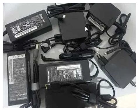 Зарядка, блок питания на разные ноутбуки от Lenovo и шнур питания