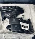 NOU!! Versace chain reaction