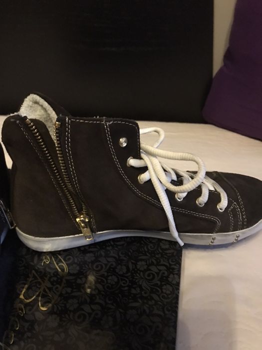 Кецове от естествен велур